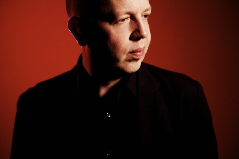 Huw Watkins composer and pianist